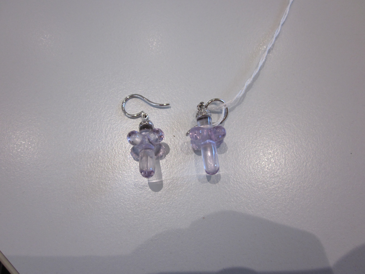 1 Paar Ohrgehänge mit Amethysten und Brillanten